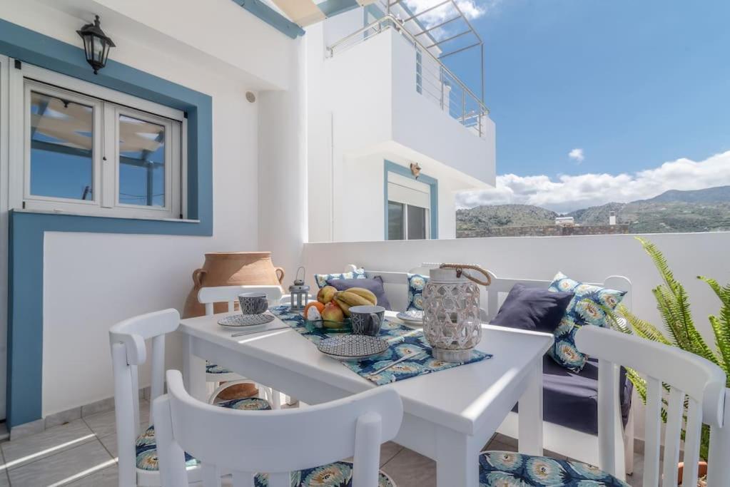 Minoas Apt Next To The Beach Милатос Екстериор снимка