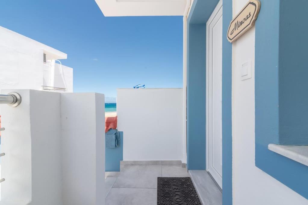 Minoas Apt Next To The Beach Милатос Екстериор снимка