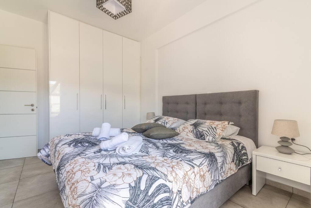 Minoas Apt Next To The Beach Милатос Екстериор снимка